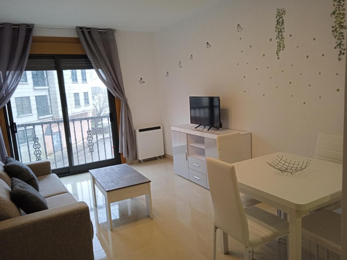 Apartamento Mirabel Rosal Buitenkant foto